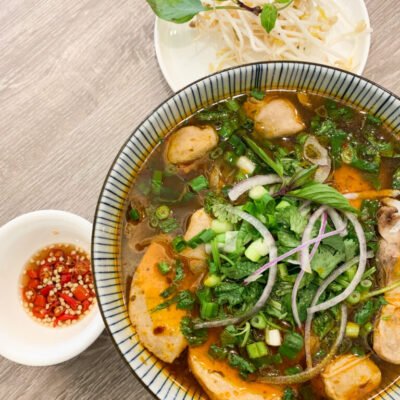 2. Spicy Beef Noodle Soup (Bun bo hue)