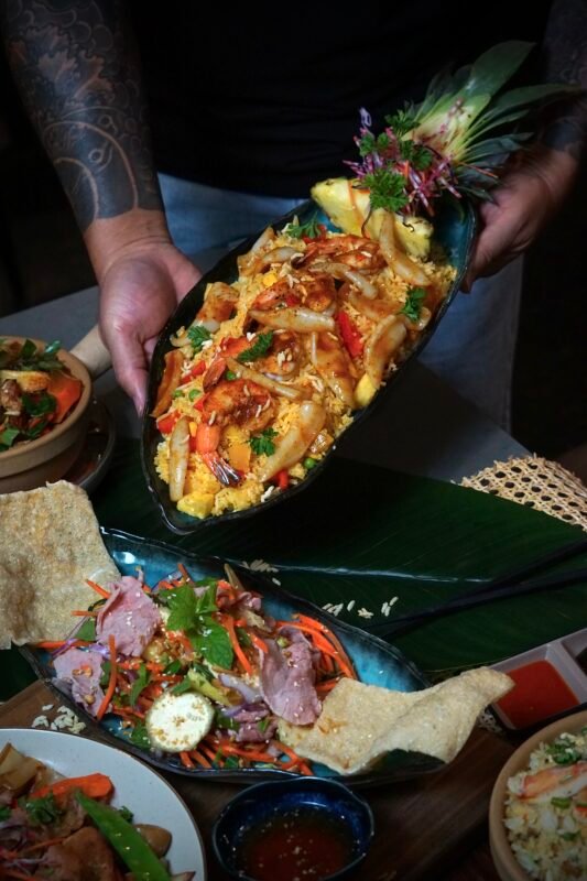 40. Pineapple Fried Rice with Seafood/ Pork or Chicken